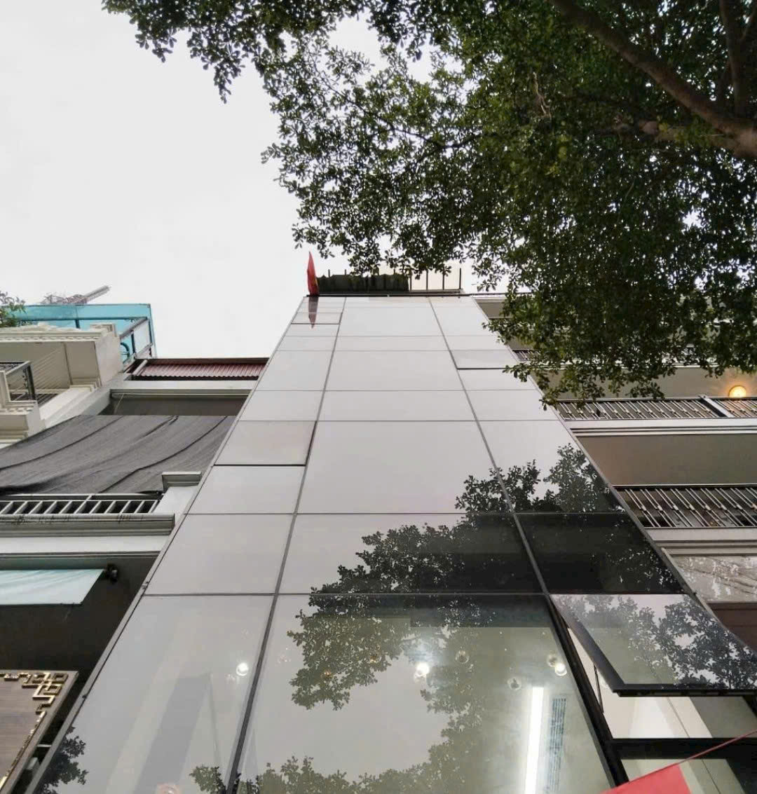 CƠ HỘI!! NHÀ VIP nhất Q. Đống Đa. Mặt Hồ 43m 6T - Phân Lô  - Vỉa Hè, Ô Tô tránh hơn 16 tỷ - Ảnh chính